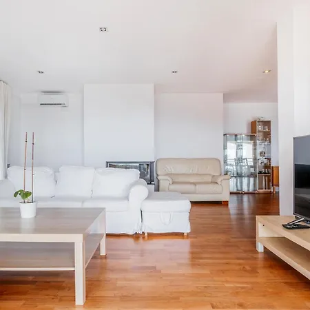 4 Bedroom Beautiful In Santa Cristina Daro *