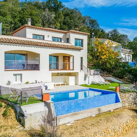 4 Bedroom Beautiful In Santa Cristina Daro * Santa Cristina d'Aro